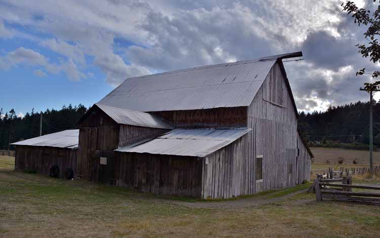farm building
